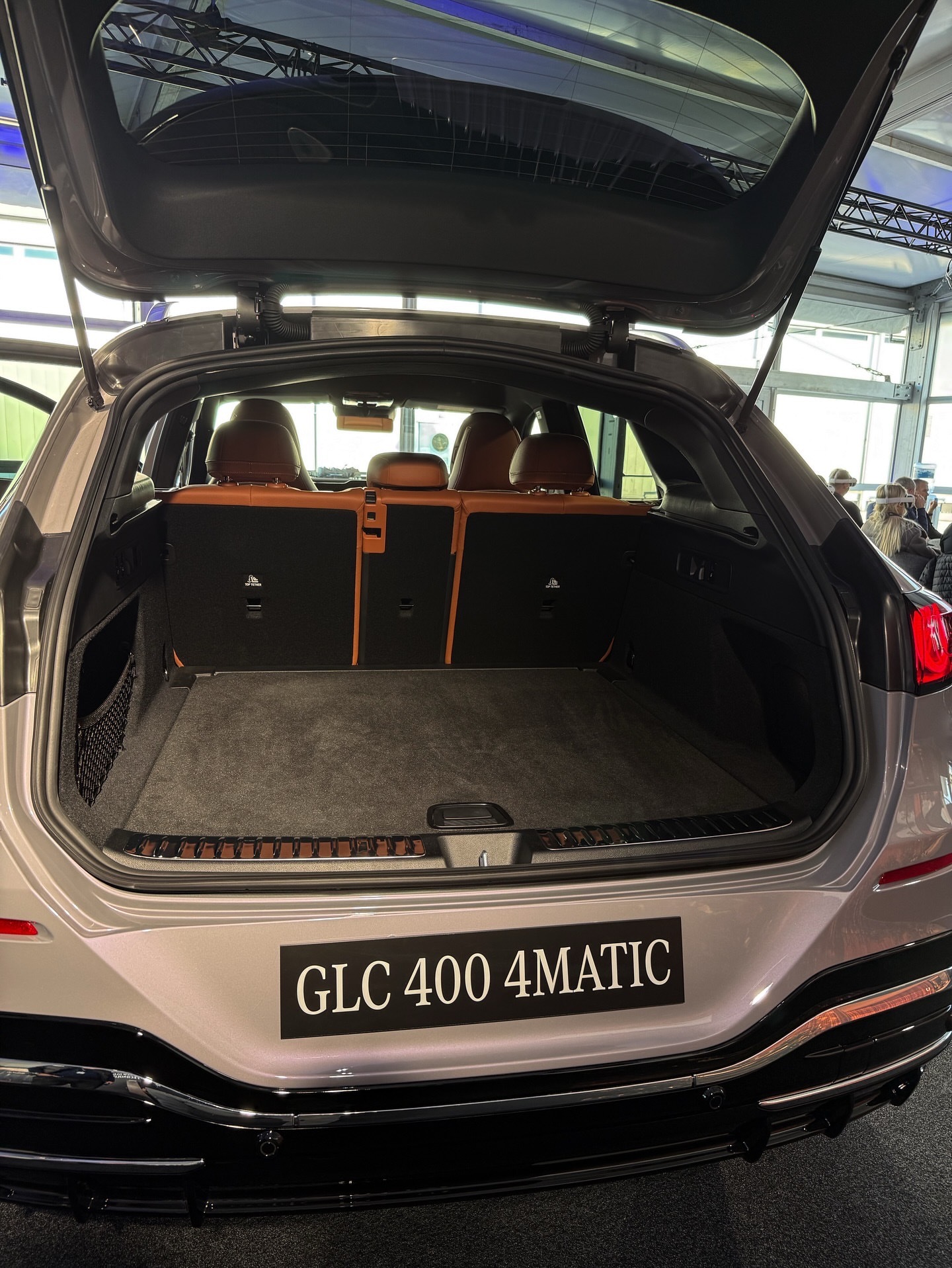 梅赛德斯-奔驰 GLC 400 4MATIC 配备EQ技术...奔驰glc级ca