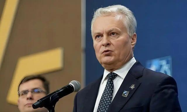 自取灭亡的立陶宛总统瑙塞达，这次中国没有迁就他！从2025年5月中旬起，立陶宛境