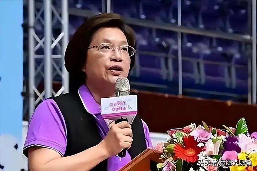 王惠美亲近绿营、不挺蓝营，真的只是为公？明人明说
 
最近彰化政坛的这桩事，不少