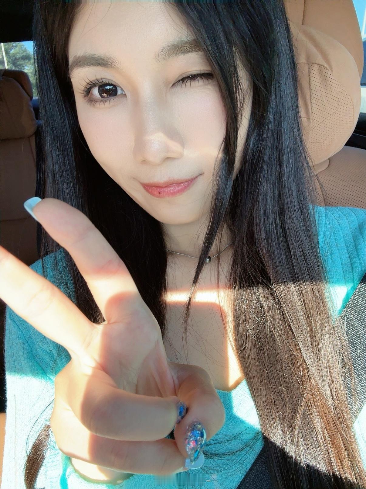 今天长这样[yeah]卷妹的日常 ​​​