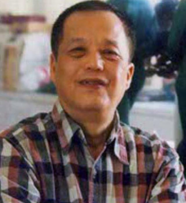 汤小铭：以画笔镌刻时代风骨，一生深耕写实油画的人民艺术家
 
汤小铭（1939年