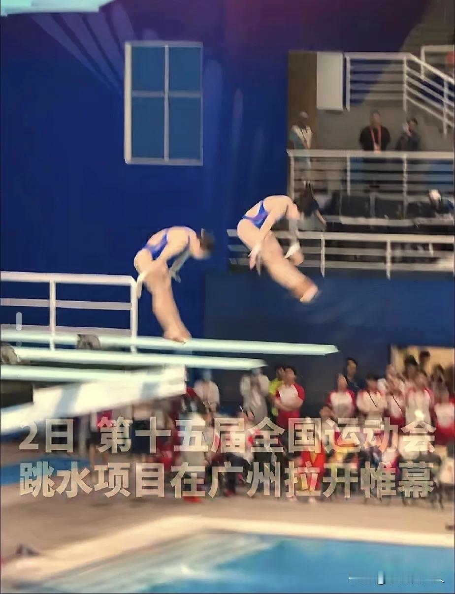 全红婵的这个技能，再过几年也没人能学会。

她明明比搭档胖，却可以晚落水，因为