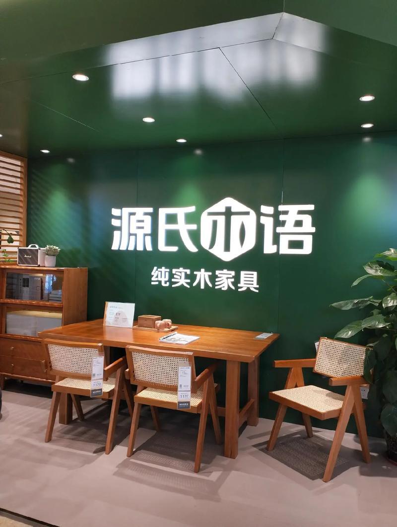 楼市遇冷、家居行业集体低迷的当下，居然有品牌逆势狂冲，一年狂揽160亿销售额，硬