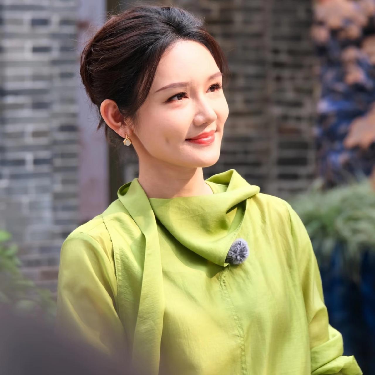 🍃恭喜龙洋成为山东全民阅读推广大使
 
央视主持人龙洋这些年一直默默为山东文化