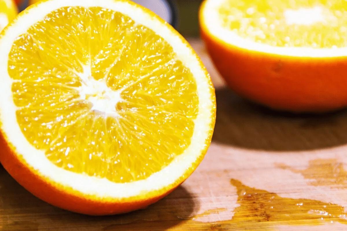 12月5日，手机里的饿了么突然变“橙”？这波操作直接让网友看呆了！

谁能想到，