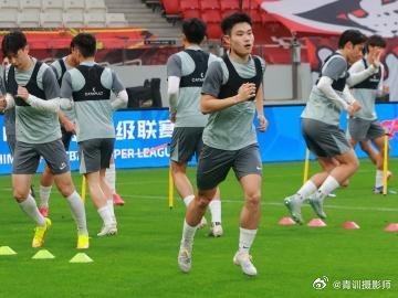 懂球帝 2026中超第14轮前瞻丨天津津门虎队进行赛前踩场训练   2026中超