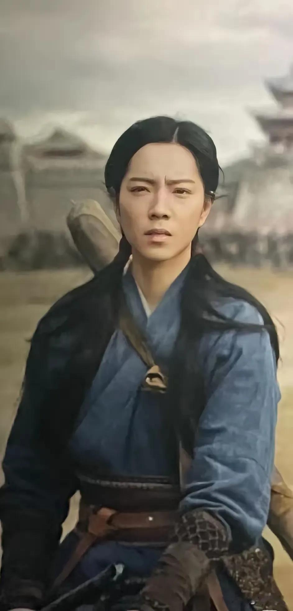 这一妆造设计显然引发了争议，将俏黄蓉的形象大幅改变，被戏称为“黄蓉同志”或“人民