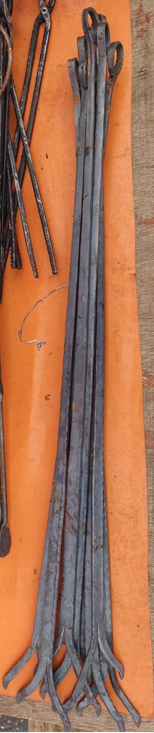 农村大集是民俗传承，非遗传承，70年前，这些都是苏中苏北人家的家用品，今天是文物