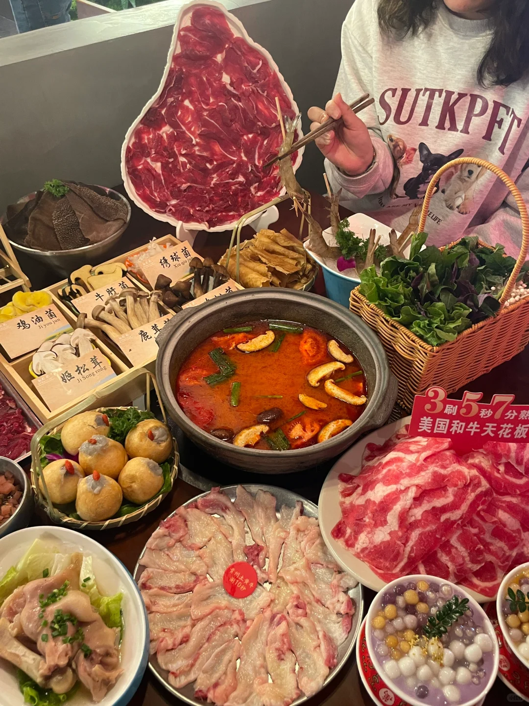 不是贵州........是赣州！！正宗酸汤火锅🍲