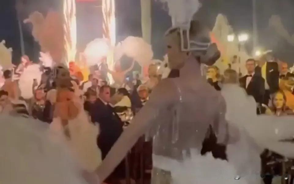 为何美国两党可以“无视”平民死活？
其实道理很简单
这种“停摆”争斗似乎总能“奇