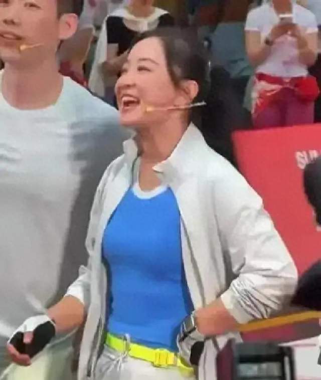 贾玲又胖起来，本人回应：实在维持不住，网友：我们玲儿又回来了
