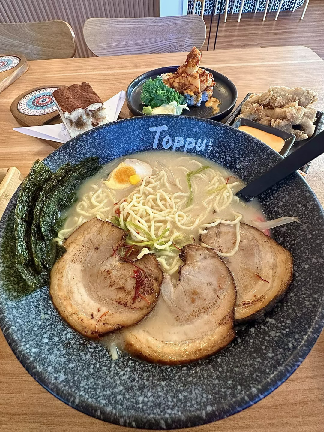 波士顿｜天冷开吃拉面喽🍜蛋包饭也香香！