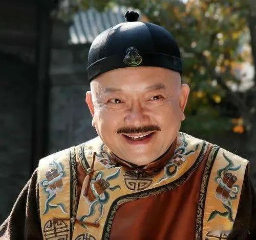 不懂就问，和珅这些官职放如今能让一个人同时担任吗？

1、领侍卫内大臣

2、礼