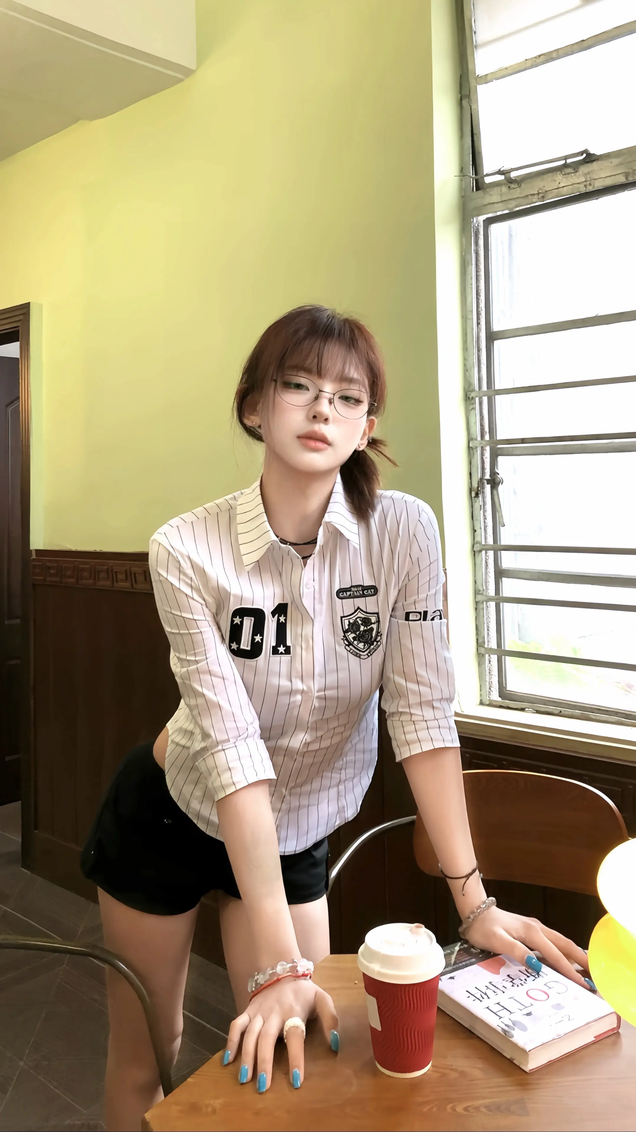 小狗还在摇尾巴