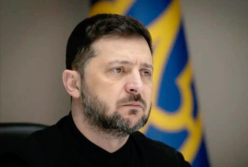 俄乌冲突突然迎来颠覆性反转，打了数年的僵局被泽连斯基最近的两大重磅表态打破了，此