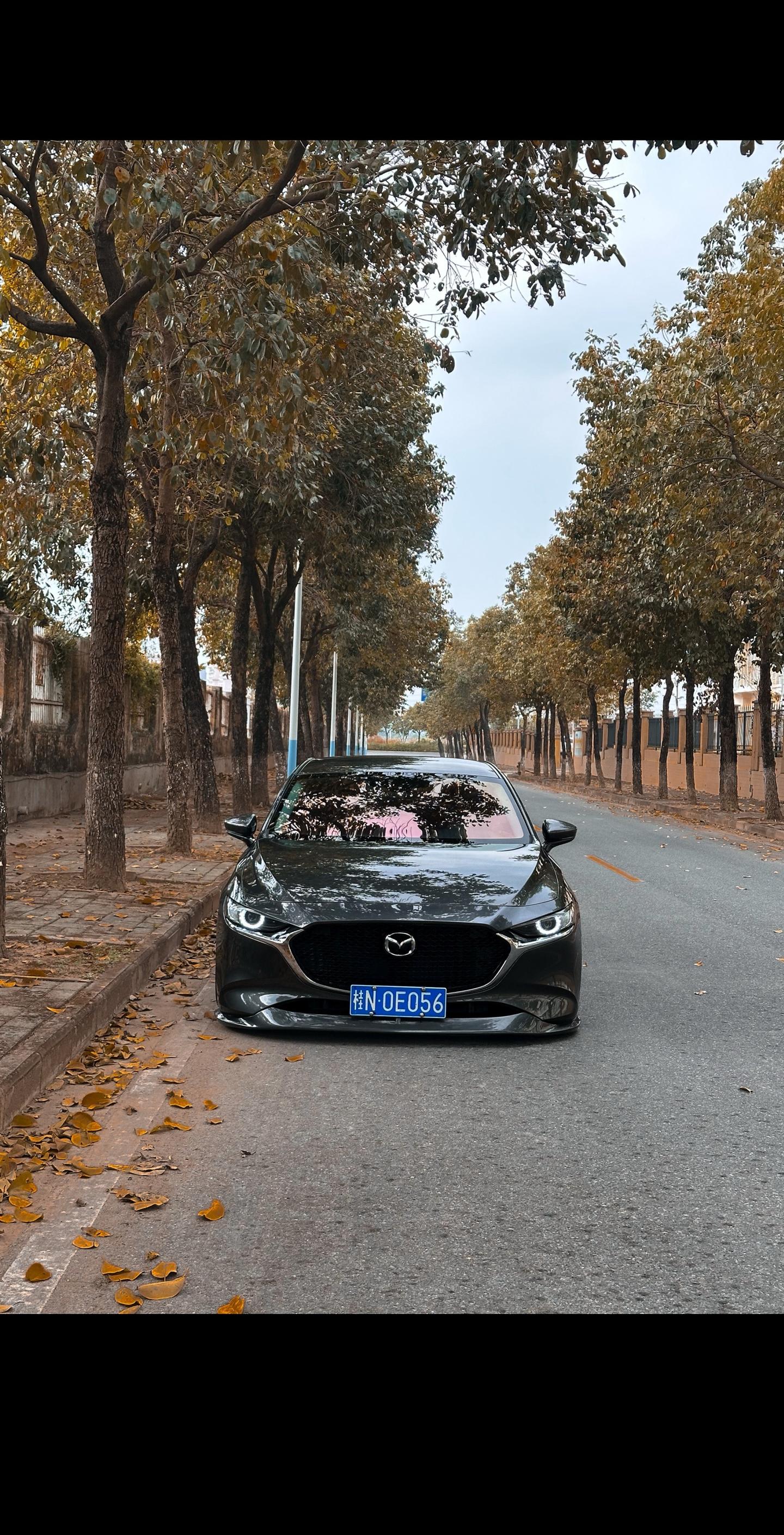 马自达灰色，最干净的一面是最帅的