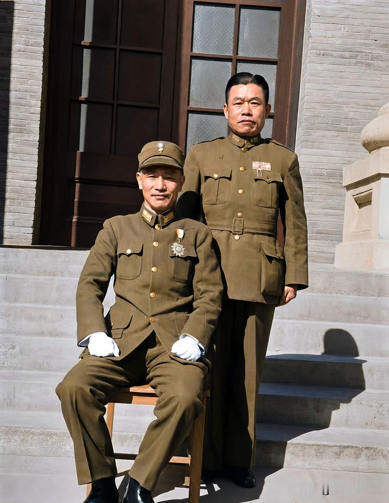 国民党将领邱清泉是蒋介石的嫡系吗必须算啊，邱清泉曾就读于上海大学，后南下考入黄埔