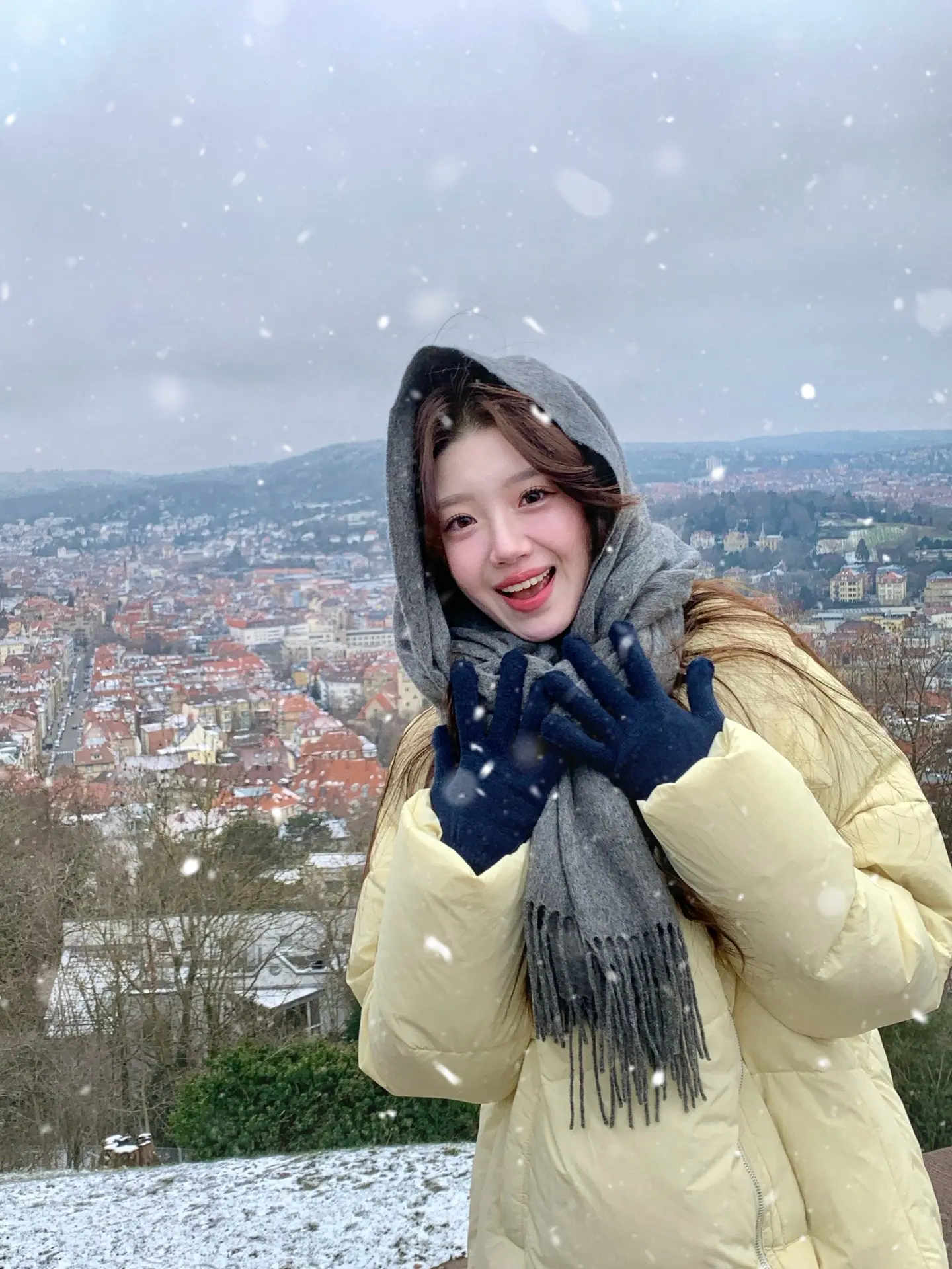 “初雪的时候 见一面吧”❄️。