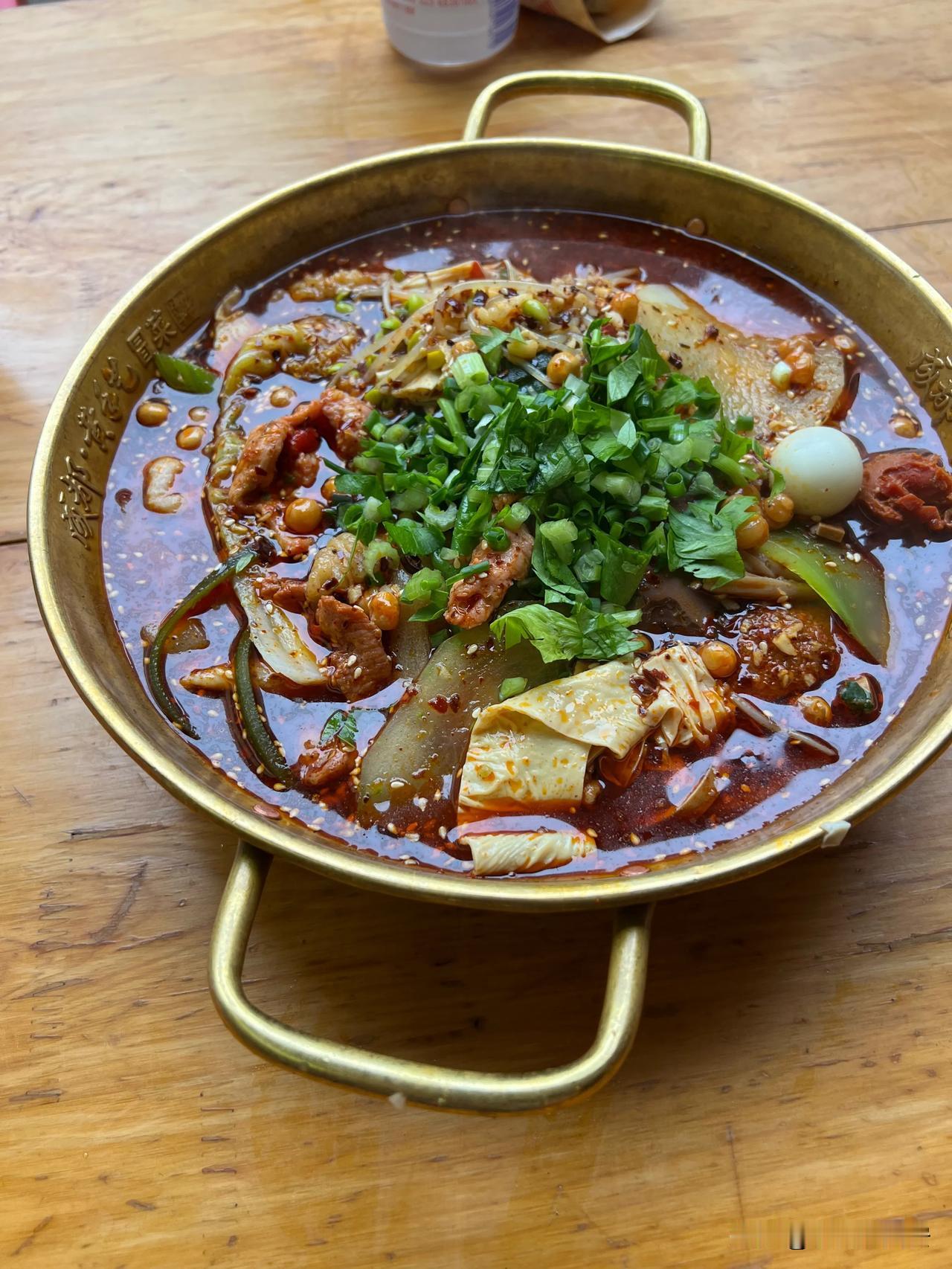 冒菜还得是成都的味道好

在西安根本吃不到

#成都平价美食、# #成都美食不设