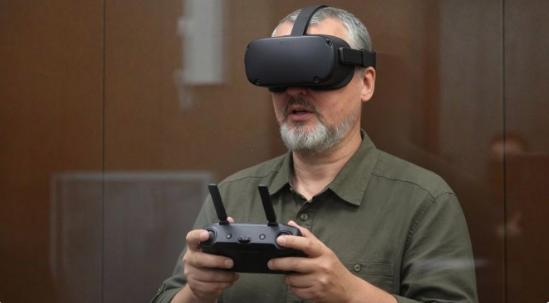 图文：前”顿涅茨克共和国”国防部长：俄全面动员已毫无意义  乌无人机群能够摧毁任