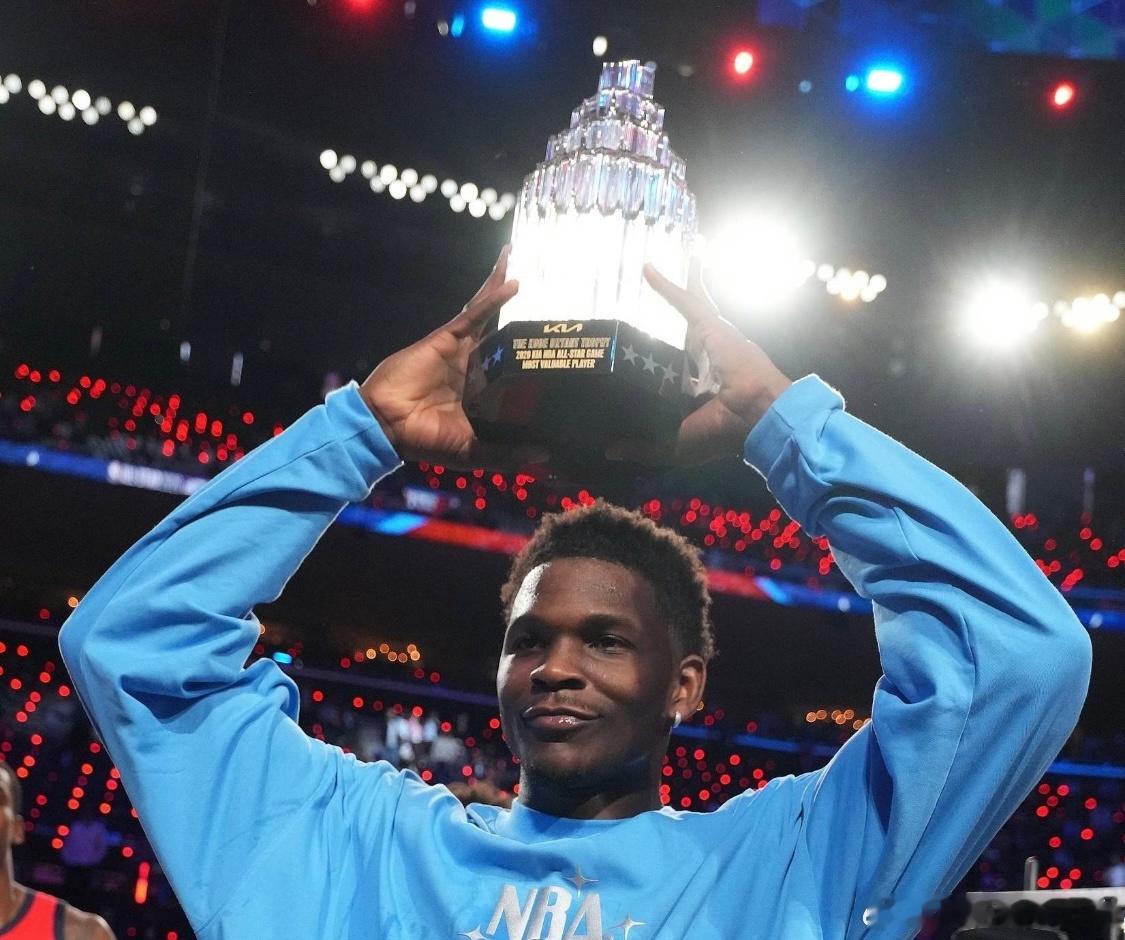 全明星 MVP投票结果：爱德华兹获得10票，伦纳德获得4票2月16日今日NBA全