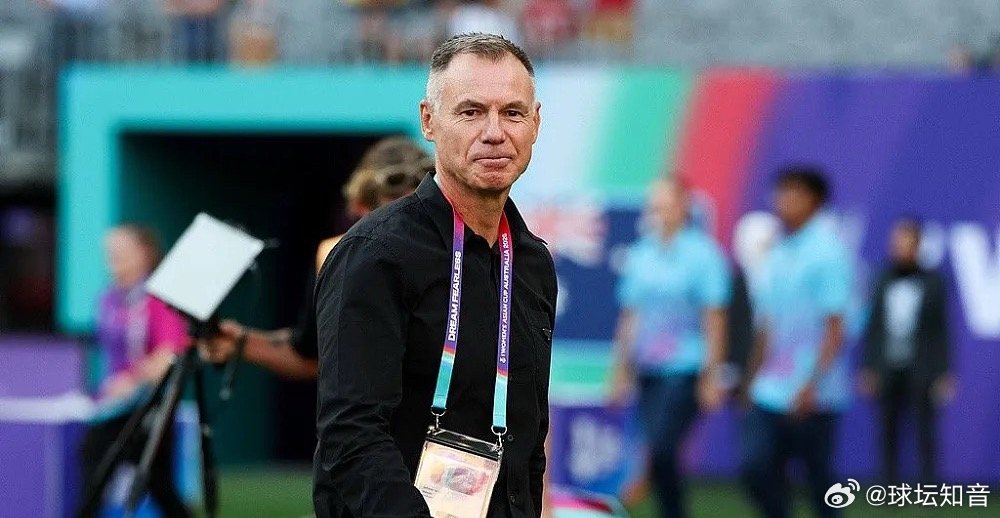 在昨日晚间结束的亚洲杯半决赛，中国女足1-2不敌澳大利亚女足止步四强，无缘卫冕。