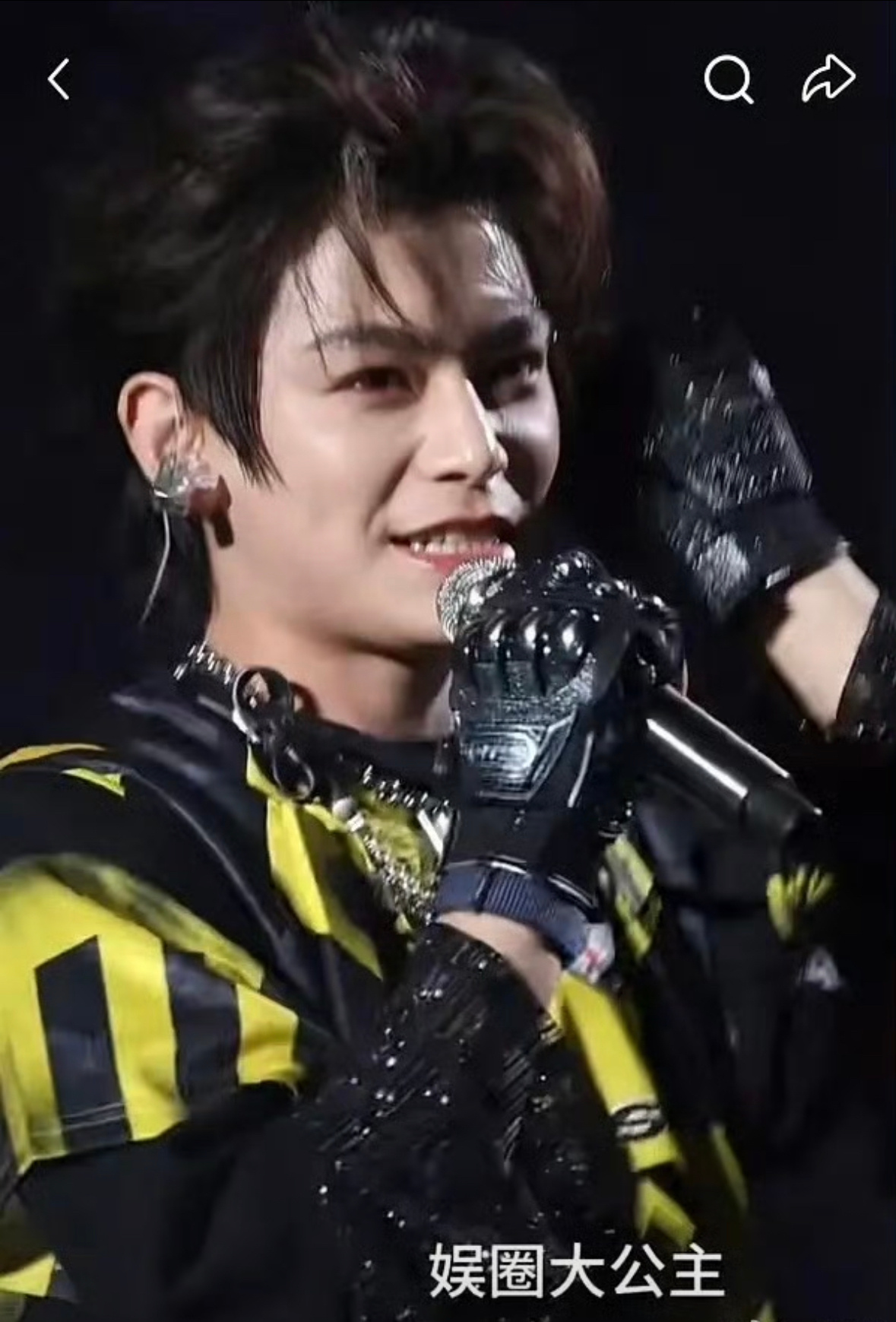 丁禹兮音乐节怼脸生图来了 