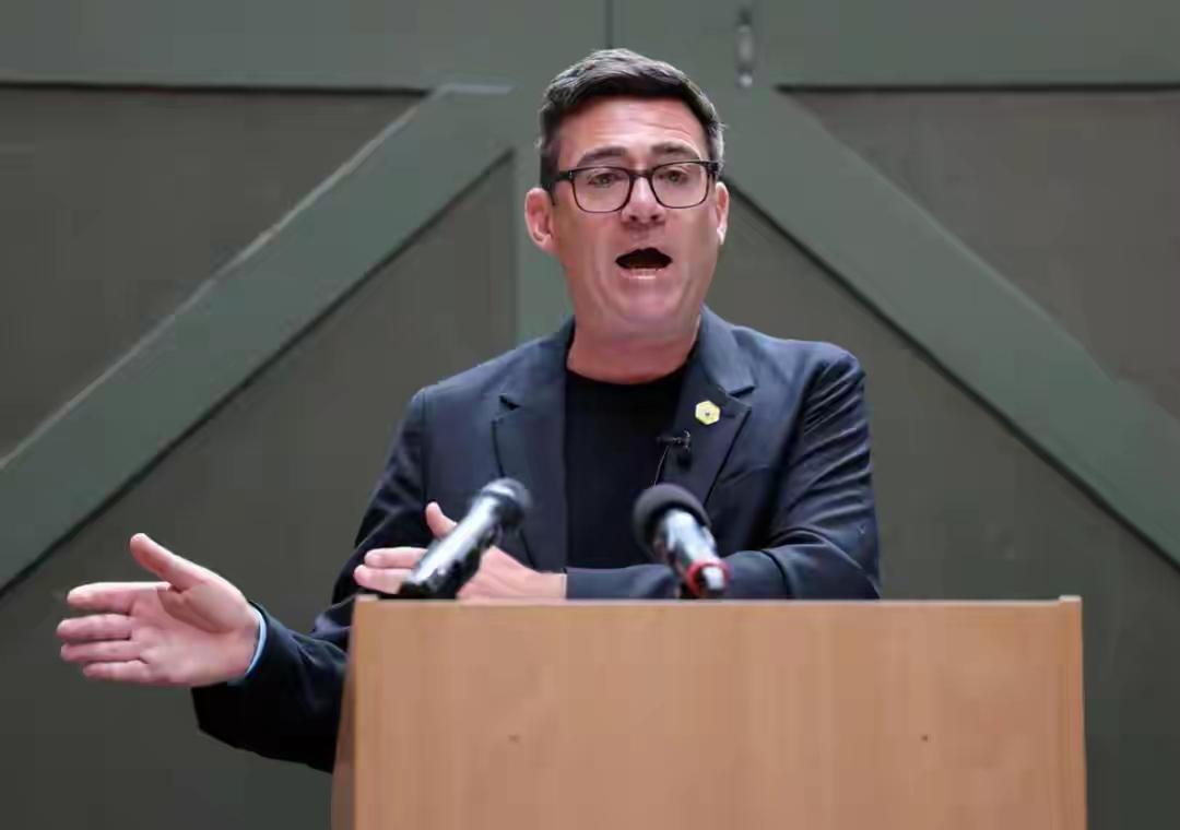 英国这波操作真是强盗行径！英媒预计新首相安迪·伯纳姆即将上任，英国却宣布将中国敬