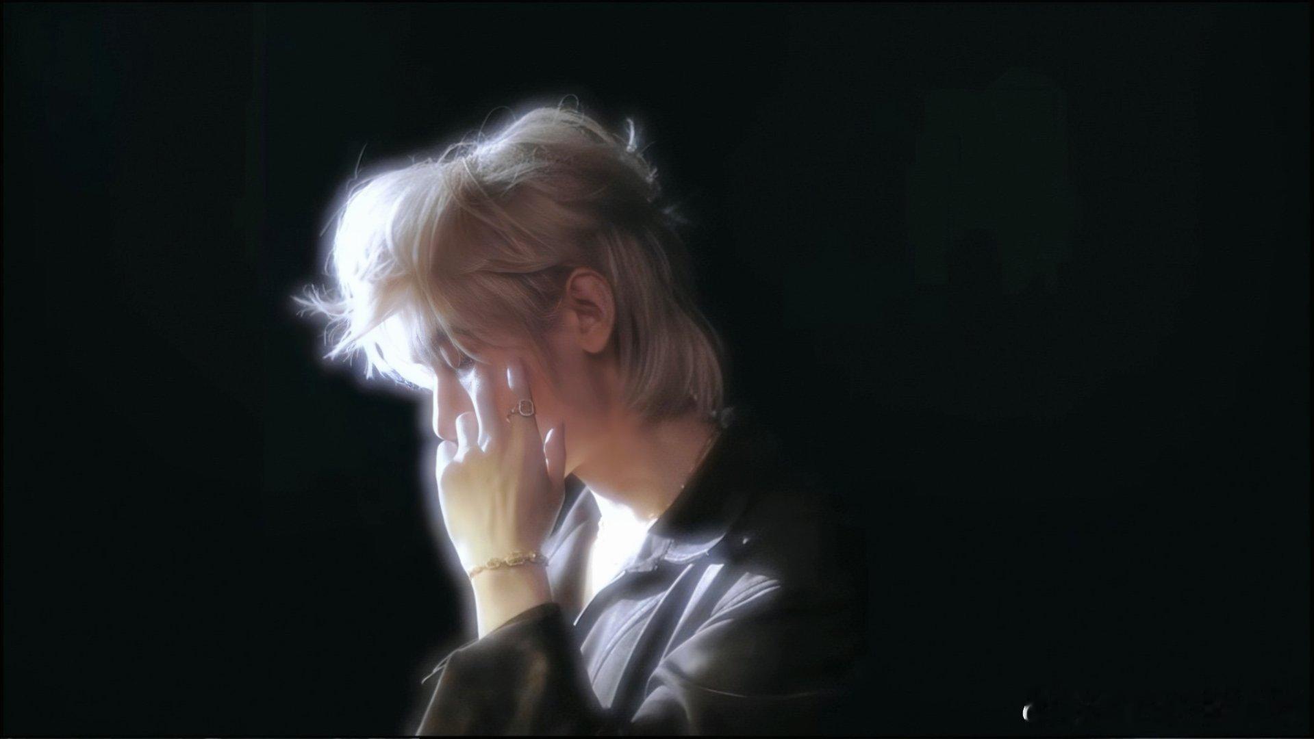 你看，成毅整个人都在发光成毅V中文版