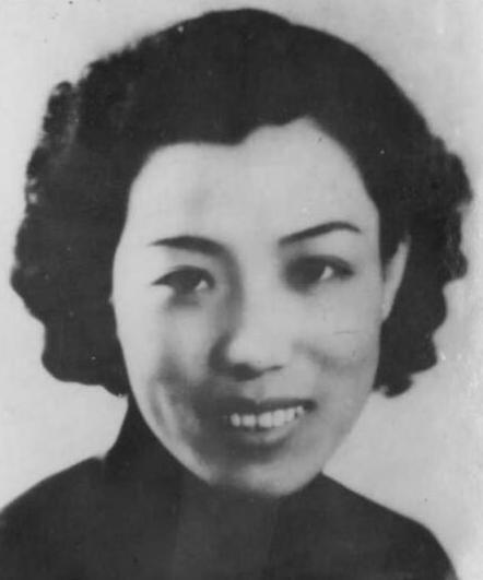 茅丽瑛：“孤岛”抗战女杰
说起杭州的浙江展览馆东广场，很多人都会注意到那组“抗战