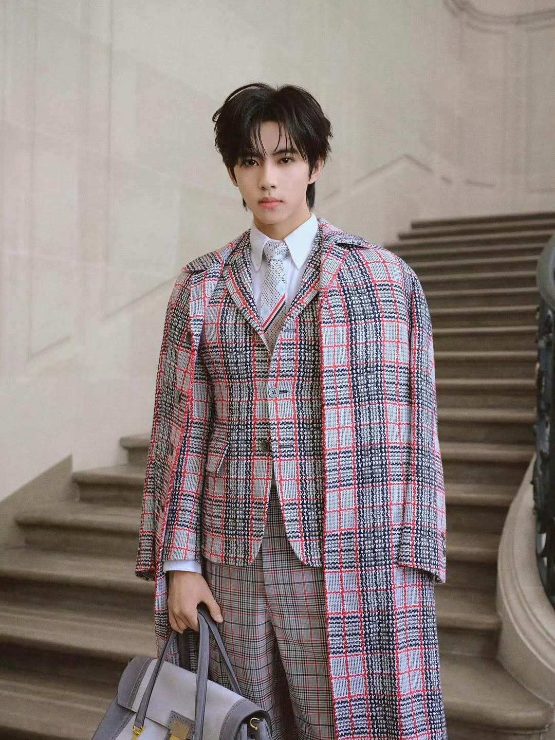 刘轩丞 × THOM BROWNE 2026春夏时装秀官方 ins 认领大片，帅