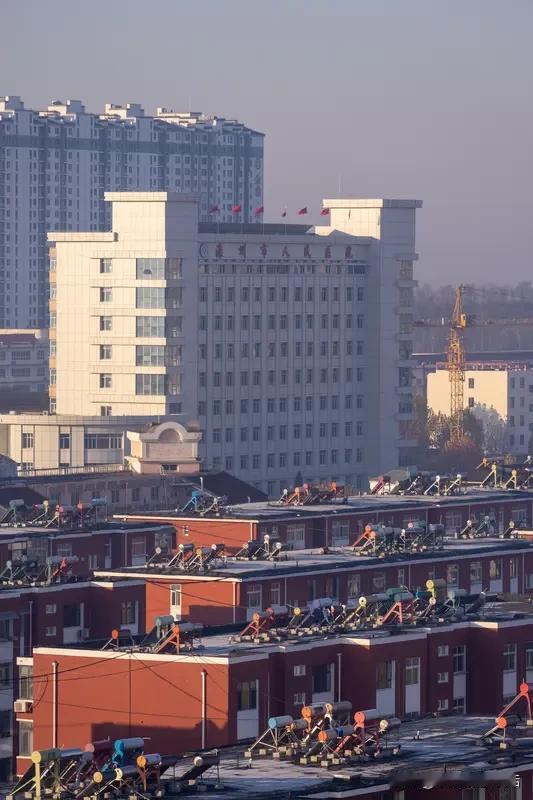 镜头下的年味，是最能直击人心的存在。2026年春节，北方小县城里藏着最浓年味。凌