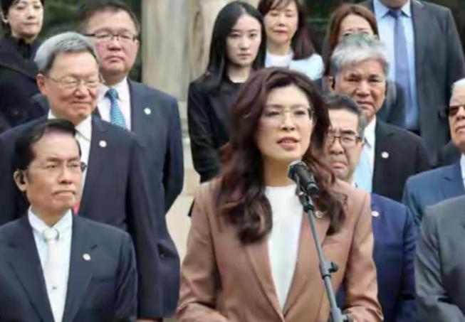 郑丽文访美 ：国民党在走钢丝，台湾是没有出路
6月1日启程，15天5城，刚访问大