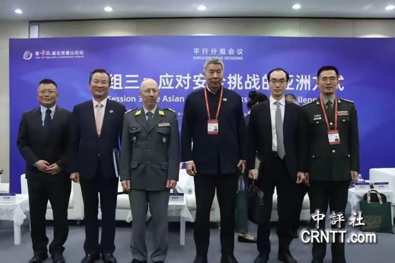 中国台湾国民党孙文学校总校长张亚中是第十三届北京香山论坛唯一受邀上台发言的台湾学