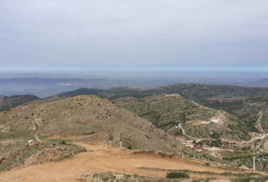 每日推进300米，朱拉尼趁乱渗透戈兰高地，在以色列最痛时捅一刀。
 
麻烦看官老