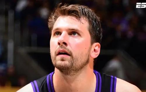 Shams：东契奇前往欧洲接受专门治疗，以加快重返赛场速度
04月06日讯，知名