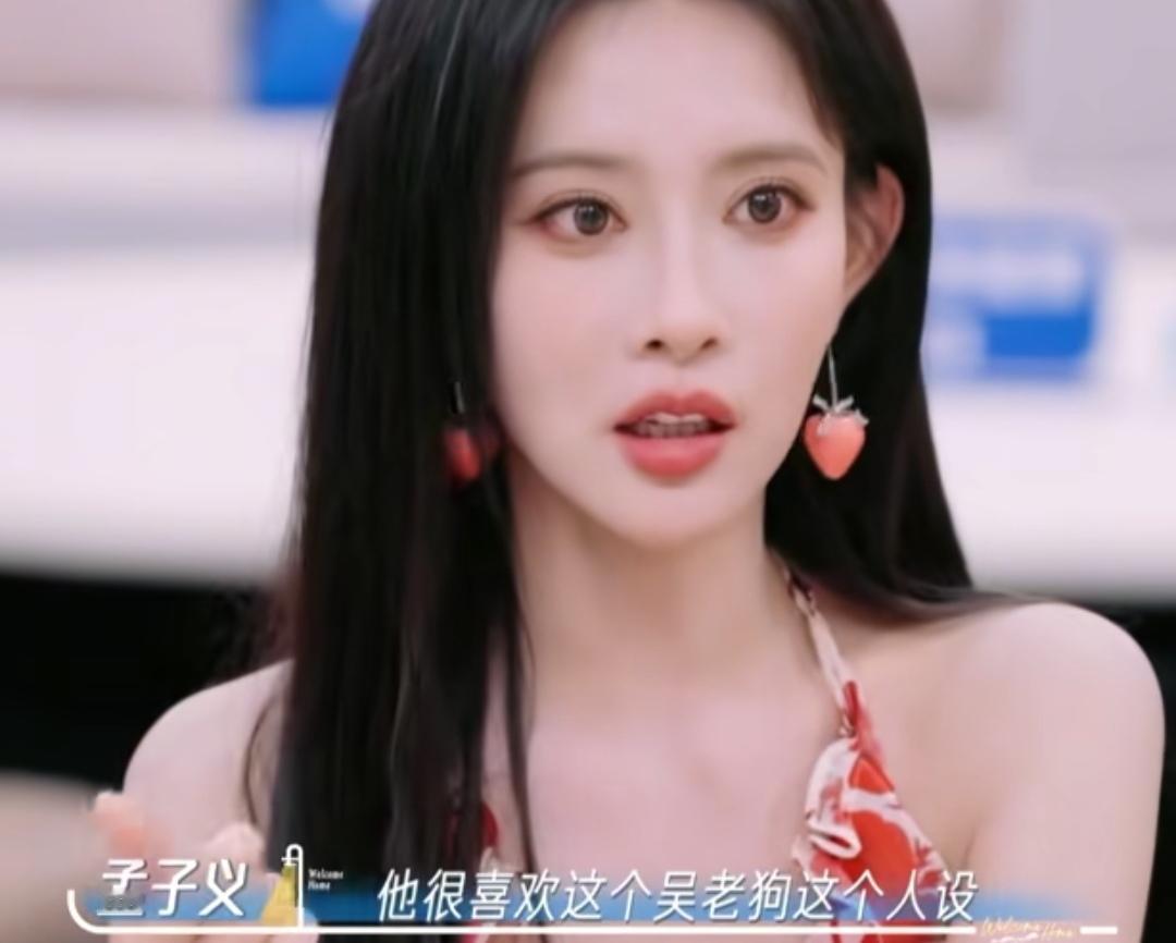 孟子义说曾舜晞夸陈伟霆特别会演戏，陈伟霆问有没有说他的坏话。
陈伟霆:“有没有说