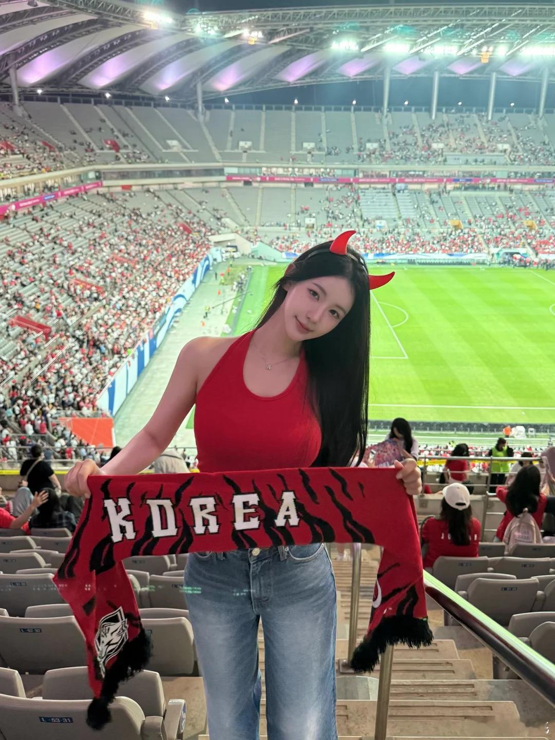 孙兴慜领衔的太极虎，首战能啃下这块硬骨头吗？世界杯：韩国vs捷克开球：捷克风向：