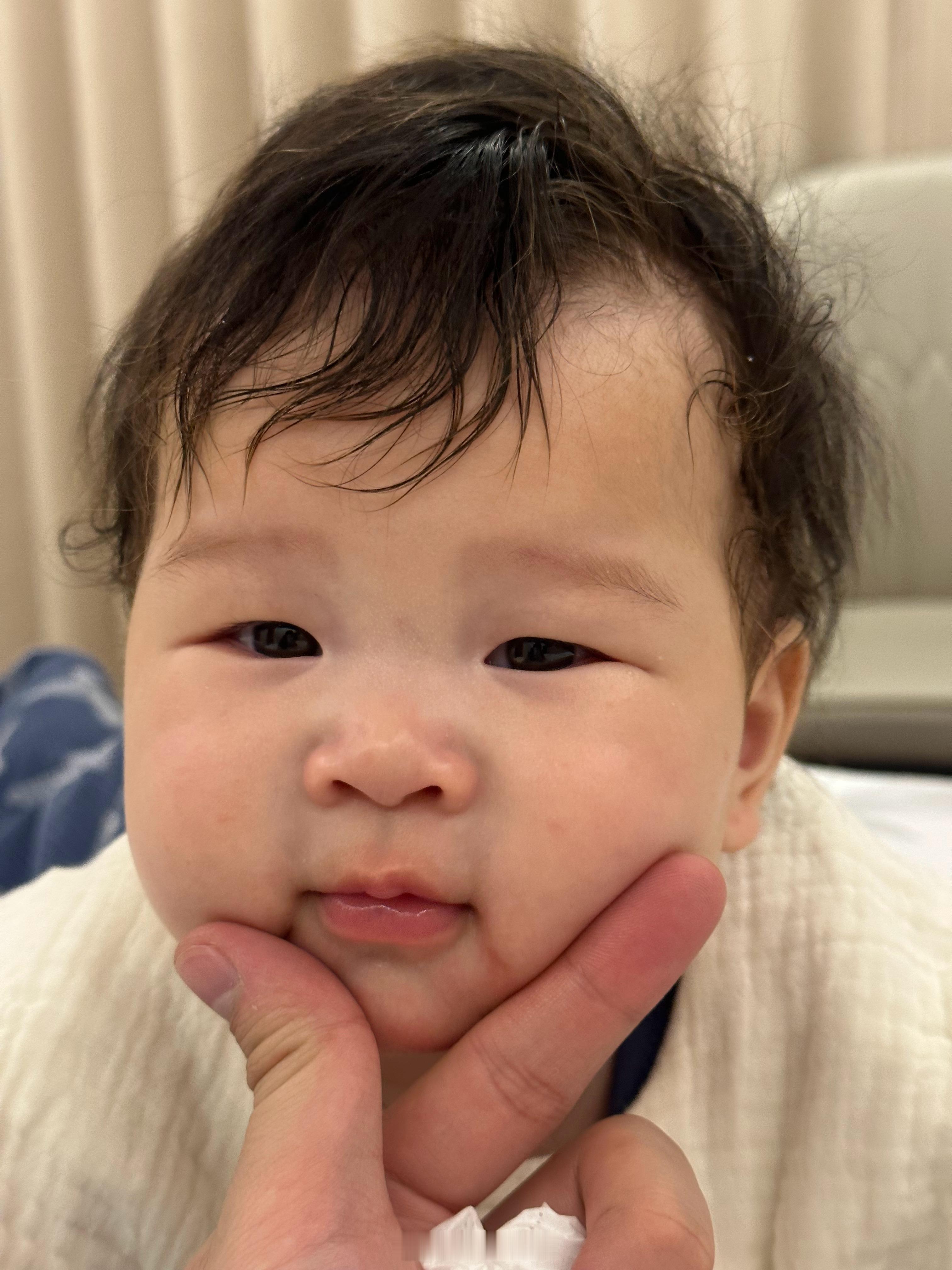 为什么一点也不像我，但是还是觉得她好可爱 ​​​