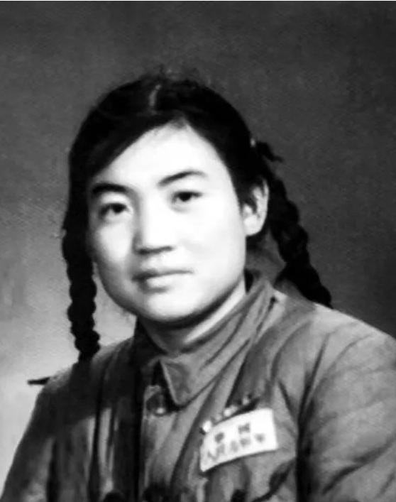 1994年，“英雄儿女”解秀梅脑梗住院，欠了医院30000元治疗费，医院刚下达停