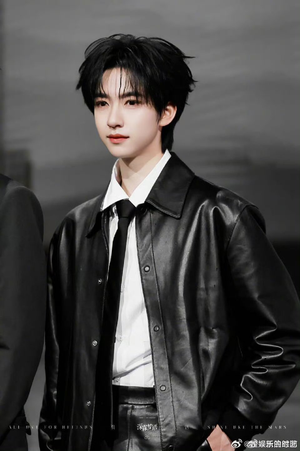 贺峻霖粉丝给桃花坞放饭了 桃花坞最强放饭人上线！贺峻霖粉丝路透又快又稳，节目录制