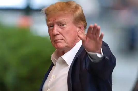 特朗普这回恐怕是彻底睡不着觉了！本以为两艘航母能把伊朗吓破胆，结果一份来自东方的