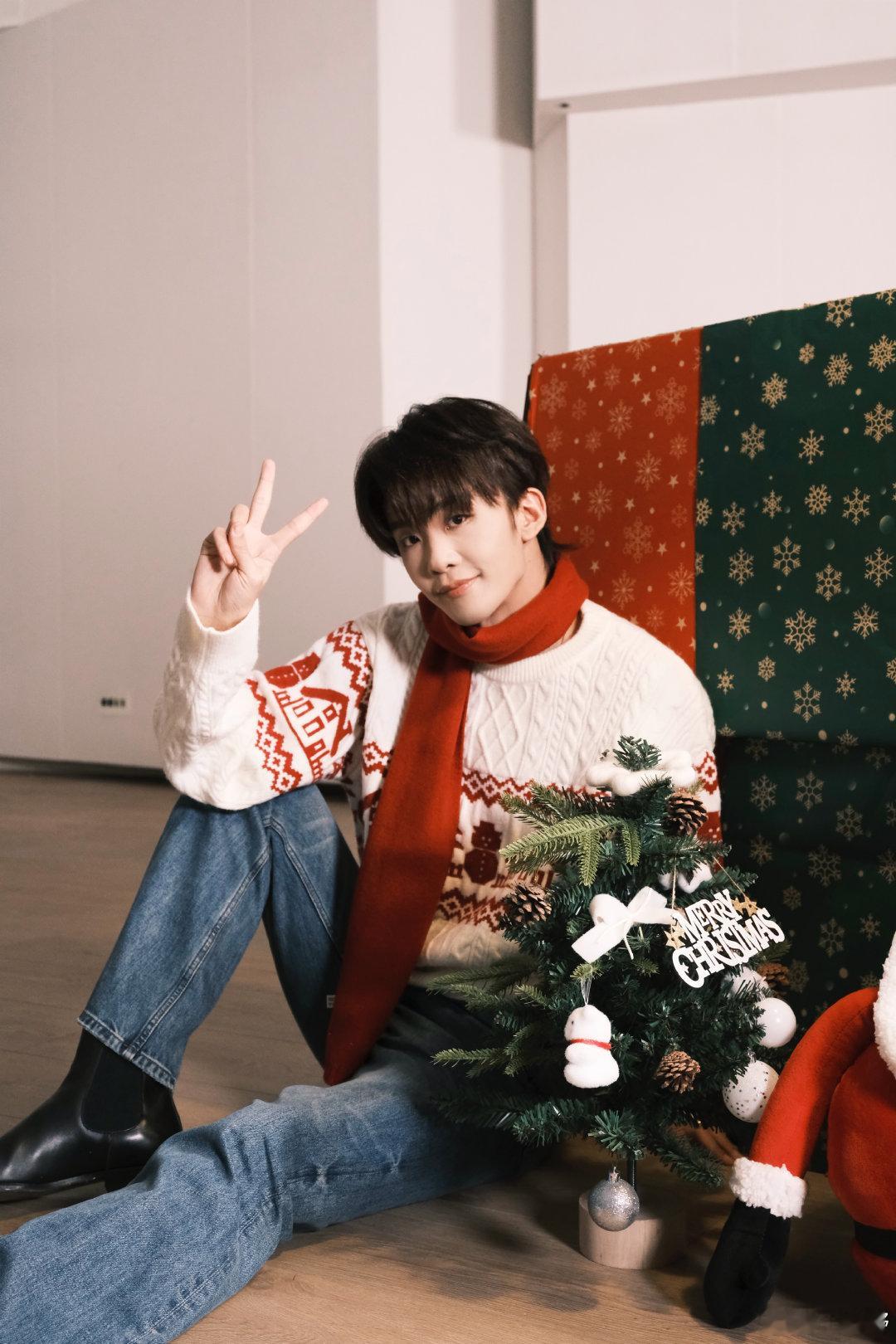 王赫野连备胎都没当上汪苏泷你别太过分！王赫野都碎成渣了，还补刀说合作腻了，野子哭