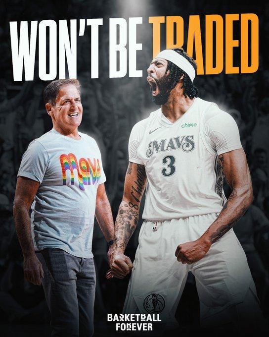 马克・库班明确表态，达拉斯独行侠队本赛季不会交易安东尼・戴维斯，他表示：“我们不