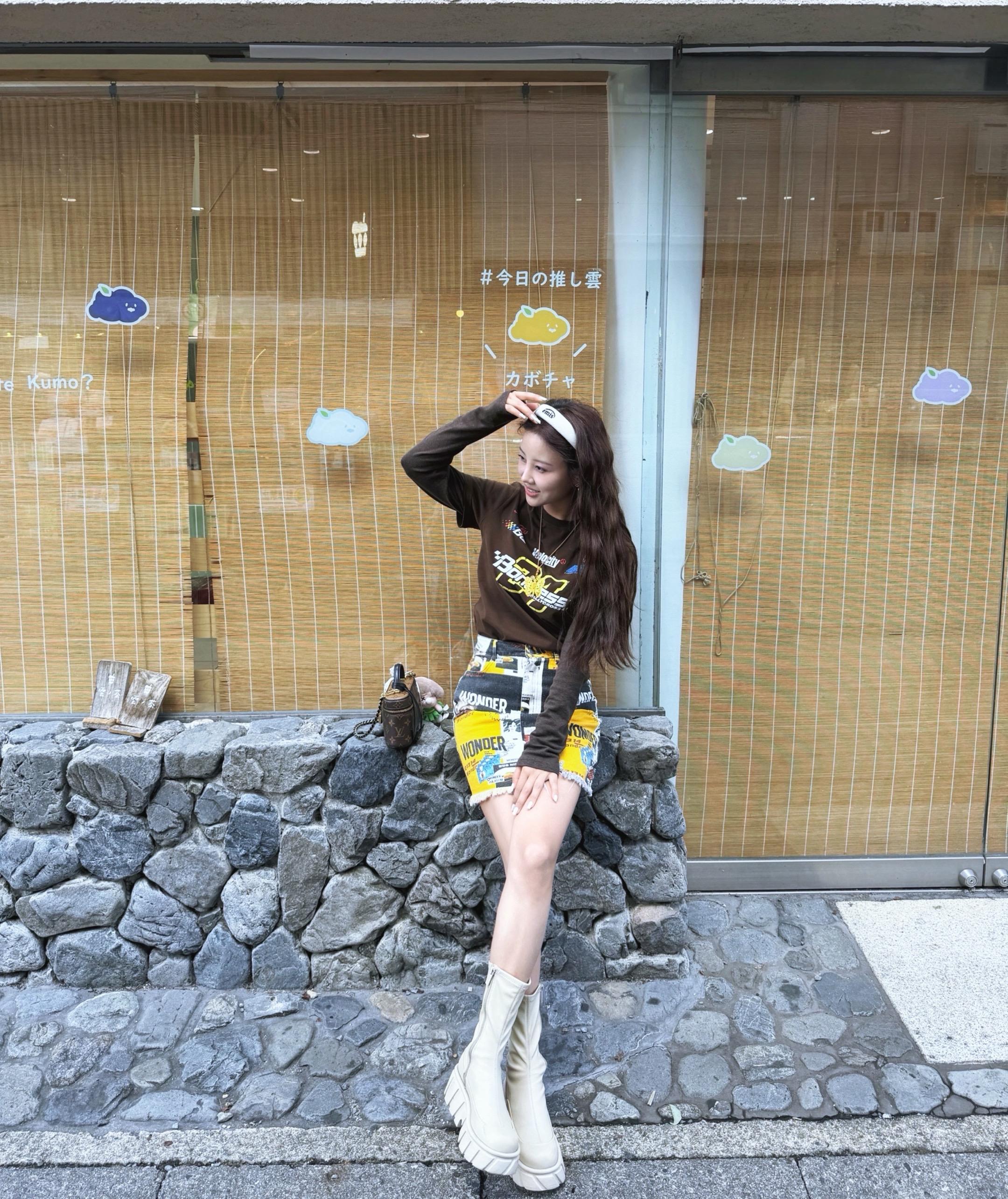 很爱国，只是去日本旅了个游。