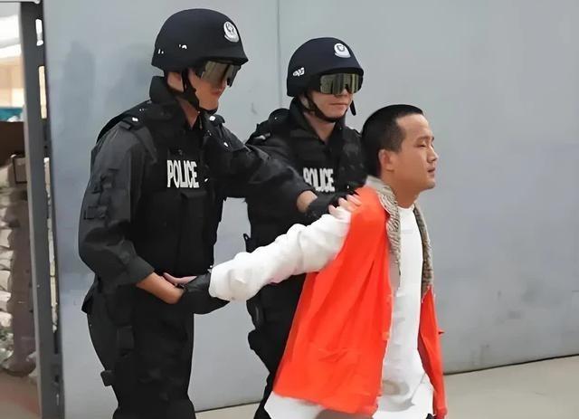 万万没想到！中国曾抓捕的大量间谍，本以为被境外洗脑，结果几乎都是主动投靠，更可怕