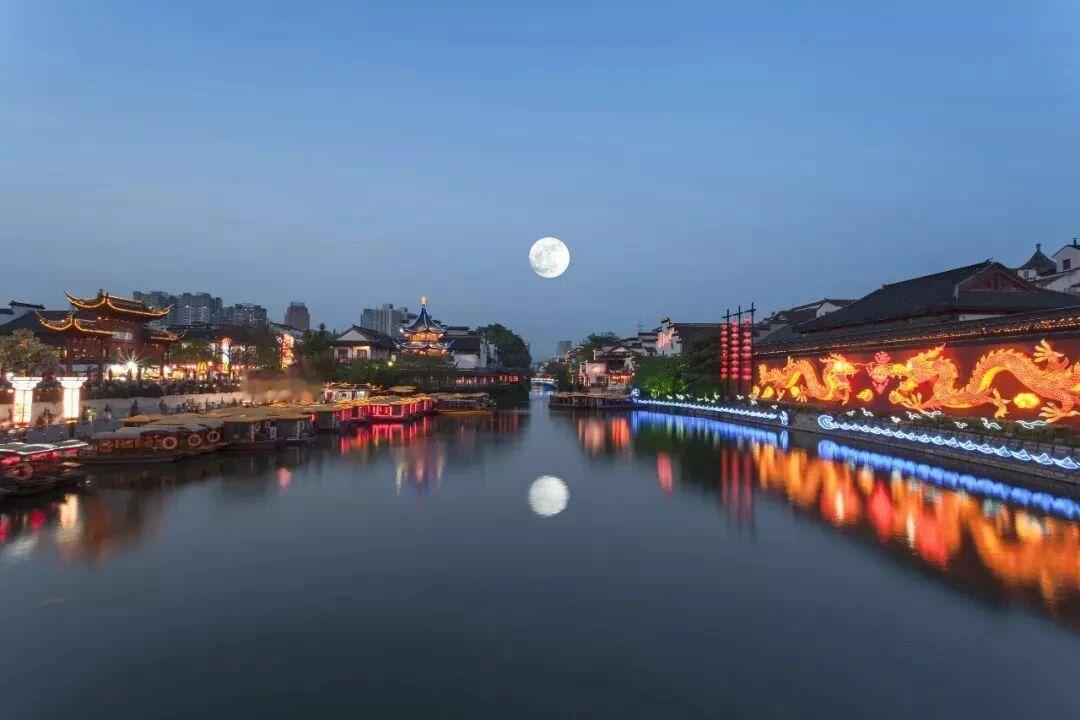 寒露至，秋意浓，离别时！
国庆长假的最后一天，8时40分57秒，我们迎来了二十四