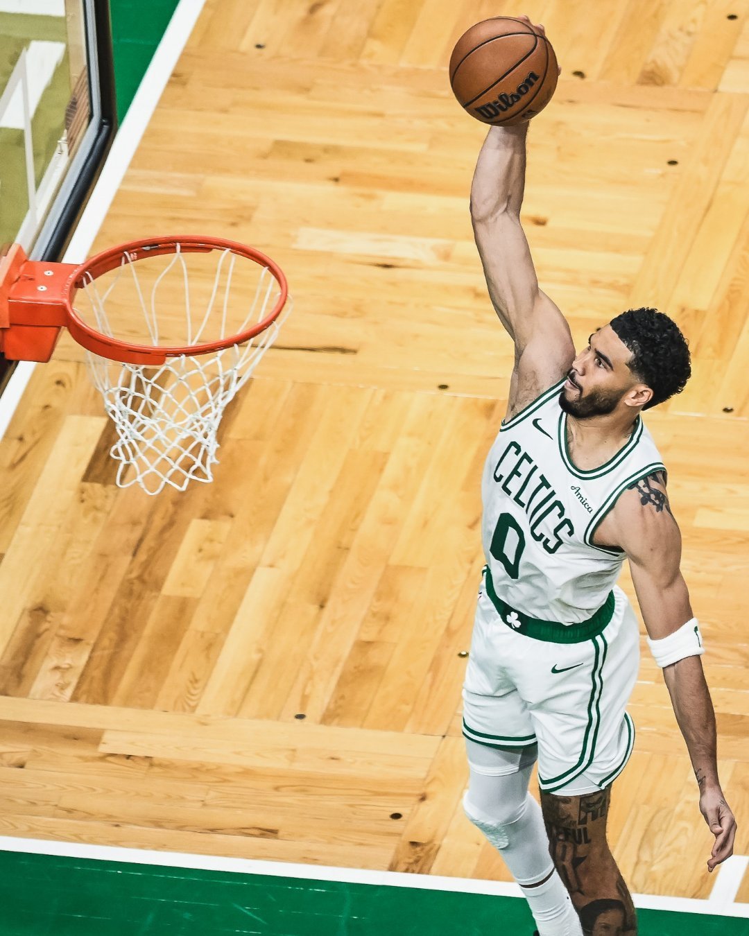 被问到自己在康复期间是否在某些方面有所提升时，塔图姆表示：“那是一段漫长且持续的