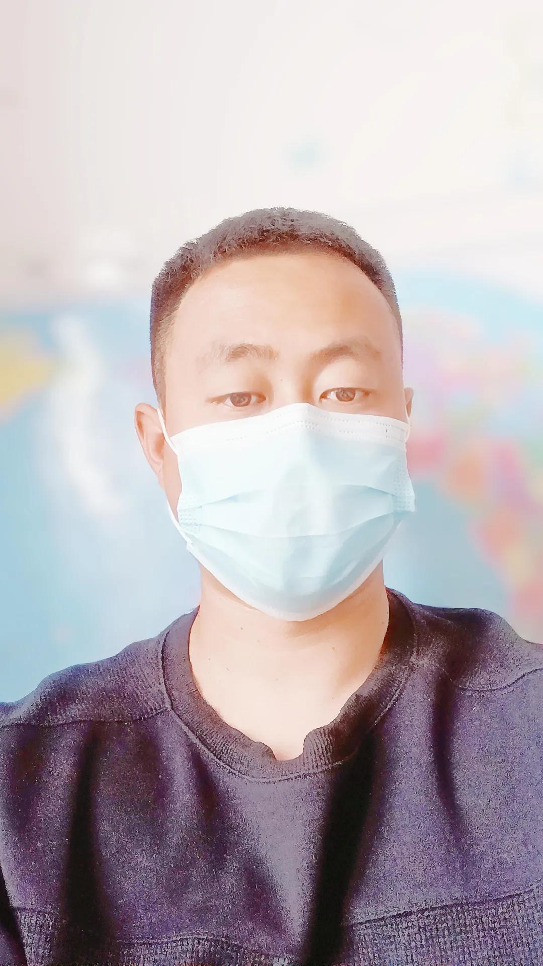 滚一边去。
