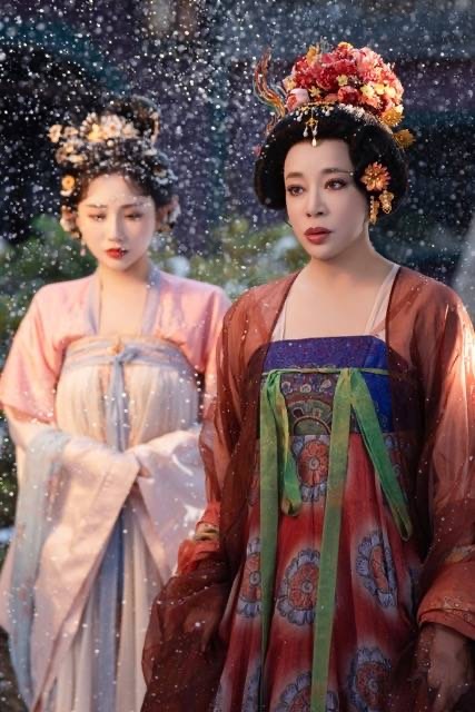 短剧武则天传奇淘宝明星短剧 三十载时光流转，女皇风采依旧，上淘宝追传奇短剧，追剧